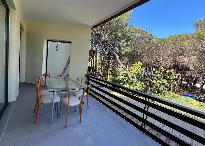 Sea Breeze Apartment, Qerret