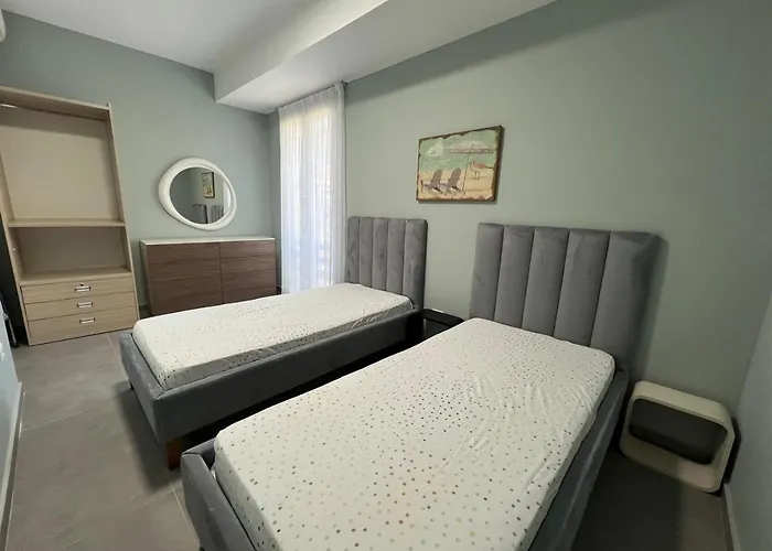 Sea Breeze Apartment, Qerret Golem (Tirana)