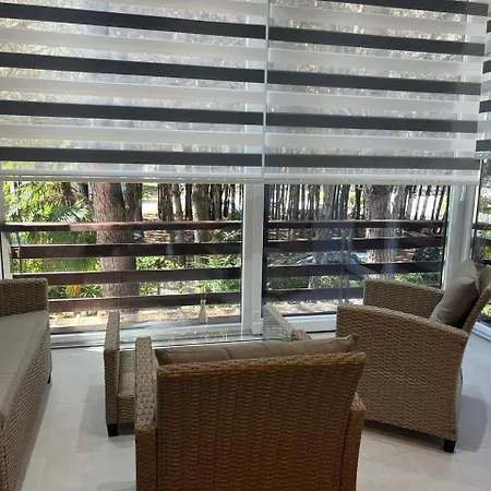 Sea Breeze Apartment, Qerret