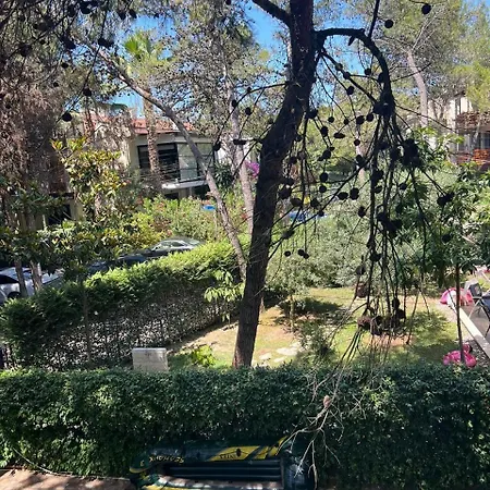 Apartament Sea Breeze Apartment, Qerret