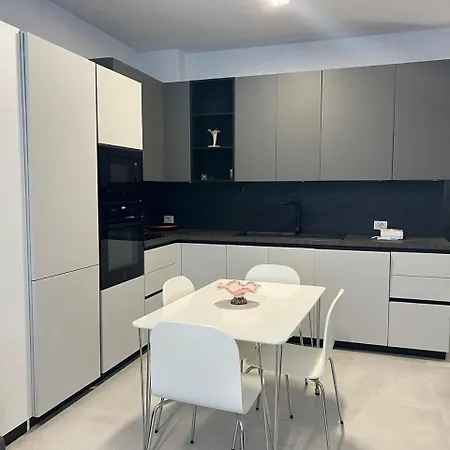 Sea Breeze Apartment, Qerret