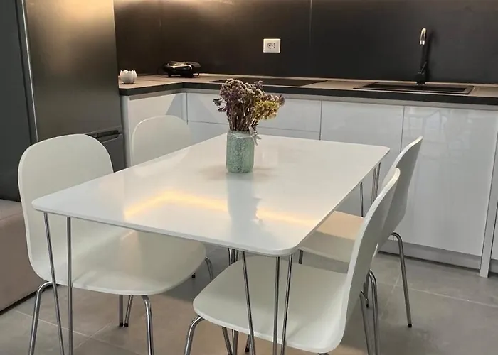 Appartement Sea Breeze Apartment, Qerret *